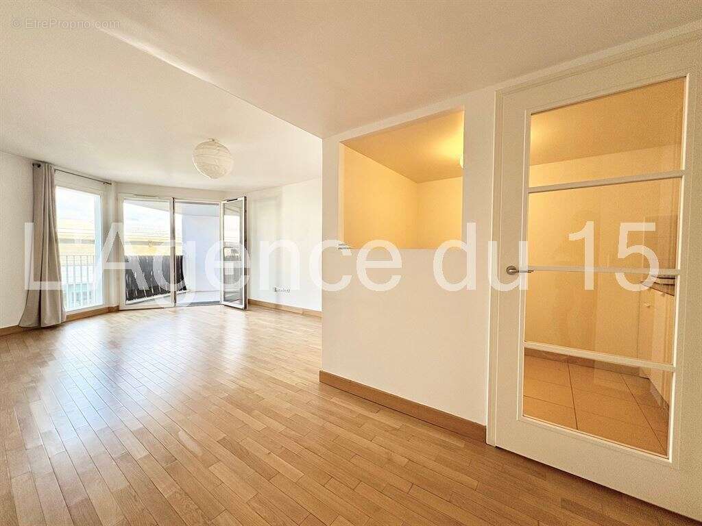 Appartement à ISSY-LES-MOULINEAUX