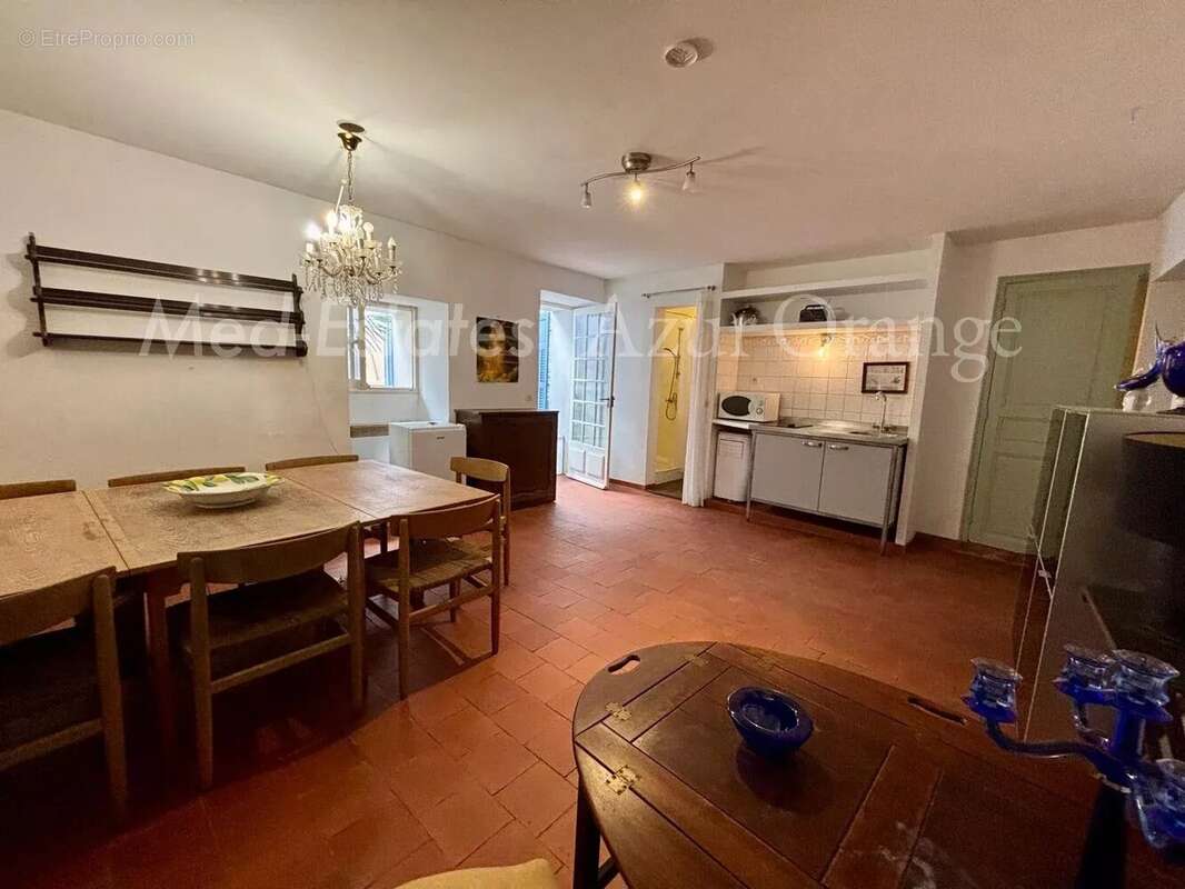 Appartement à LA GARDE-FREINET