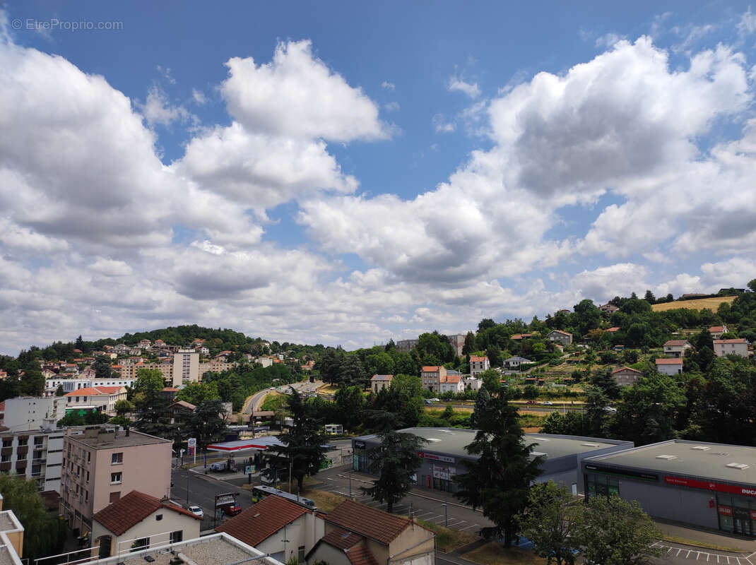 Appartement à SAINT-ETIENNE
