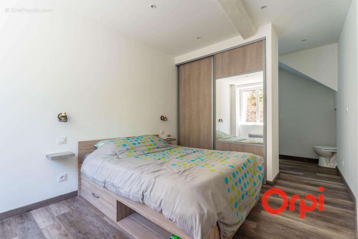Maison de village rénovée – 2 chambres – Garage – Terrasse – Aucun travaux - photo 11