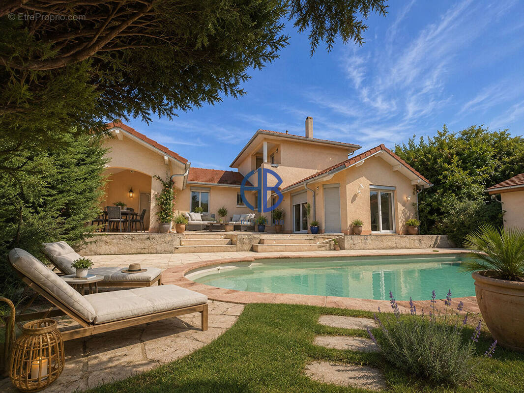 Maison à BOURGOIN-JALLIEU