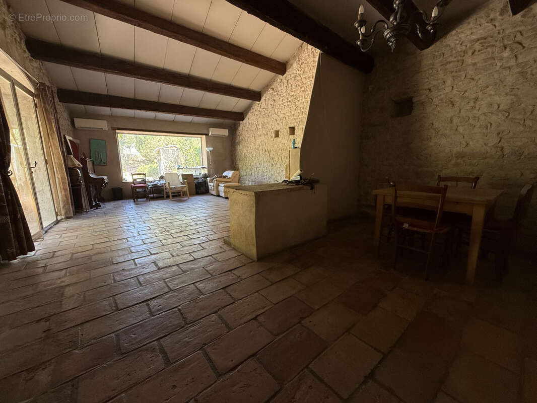 Maison à MILHAUD