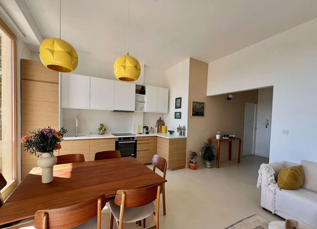 Appartement à MARSEILLE-7E