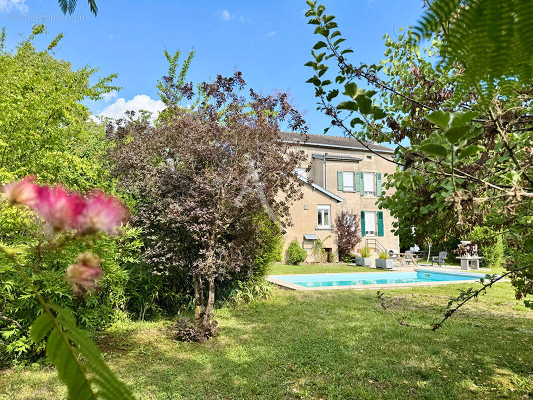 Maison à BRIEY