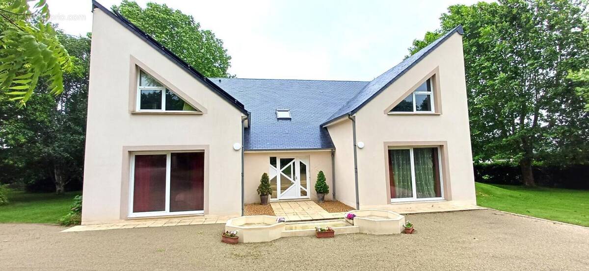 Maison à NOTRE-DAME-DU-PE