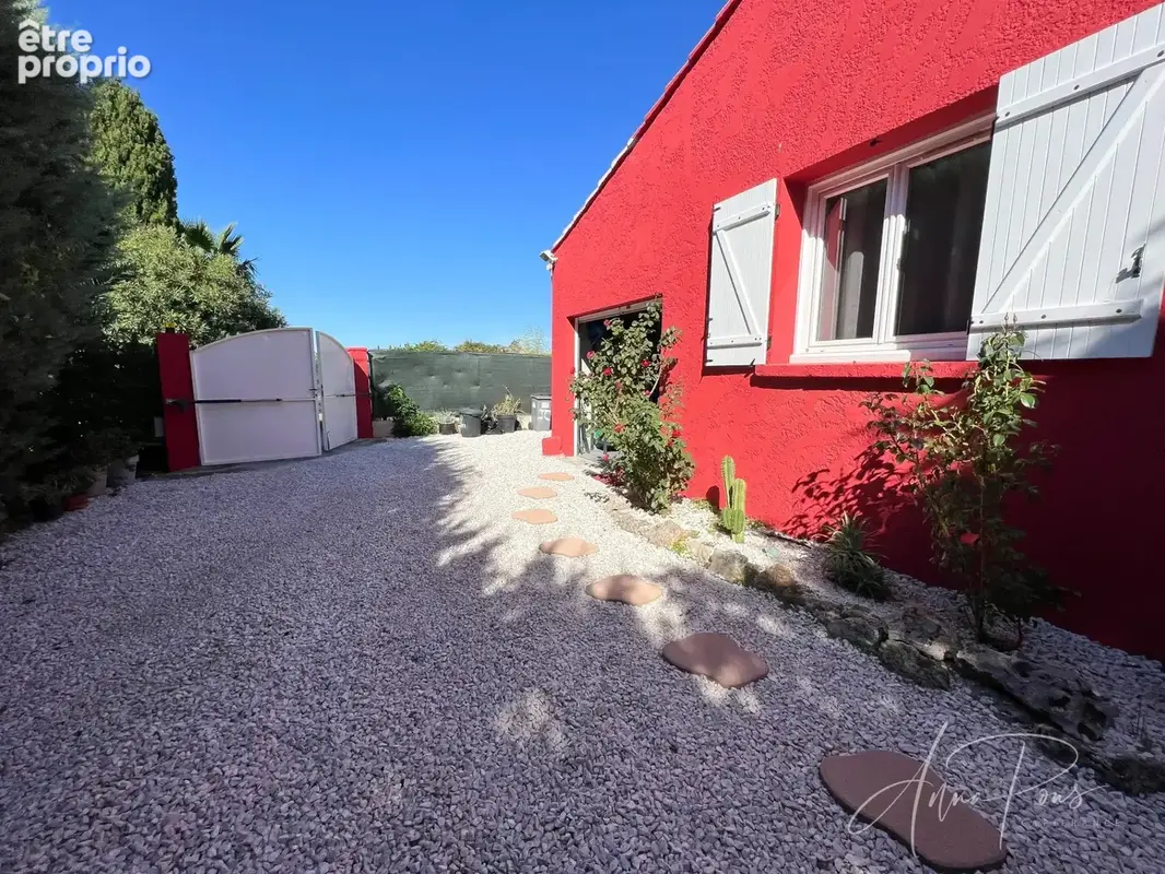 Dpt Var (83), à vendre HYERES Villa sans vis à vis- 1000m² de terrain - 3 chambres  - piscine - jardin - GARAGE - photo 79