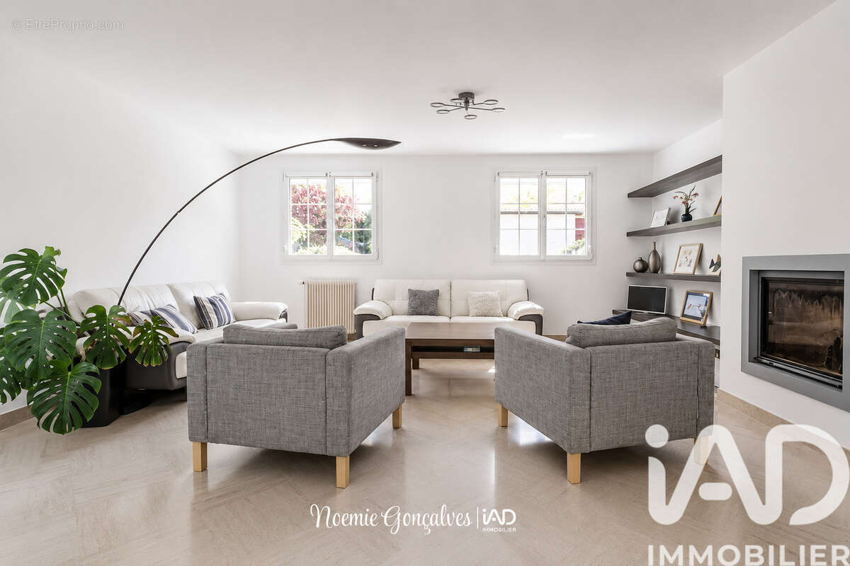 Photo 2 - Maison à MANTES-LA-VILLE