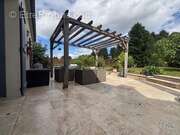 Maison à SAINT-PIERRE-DU-PERRAY