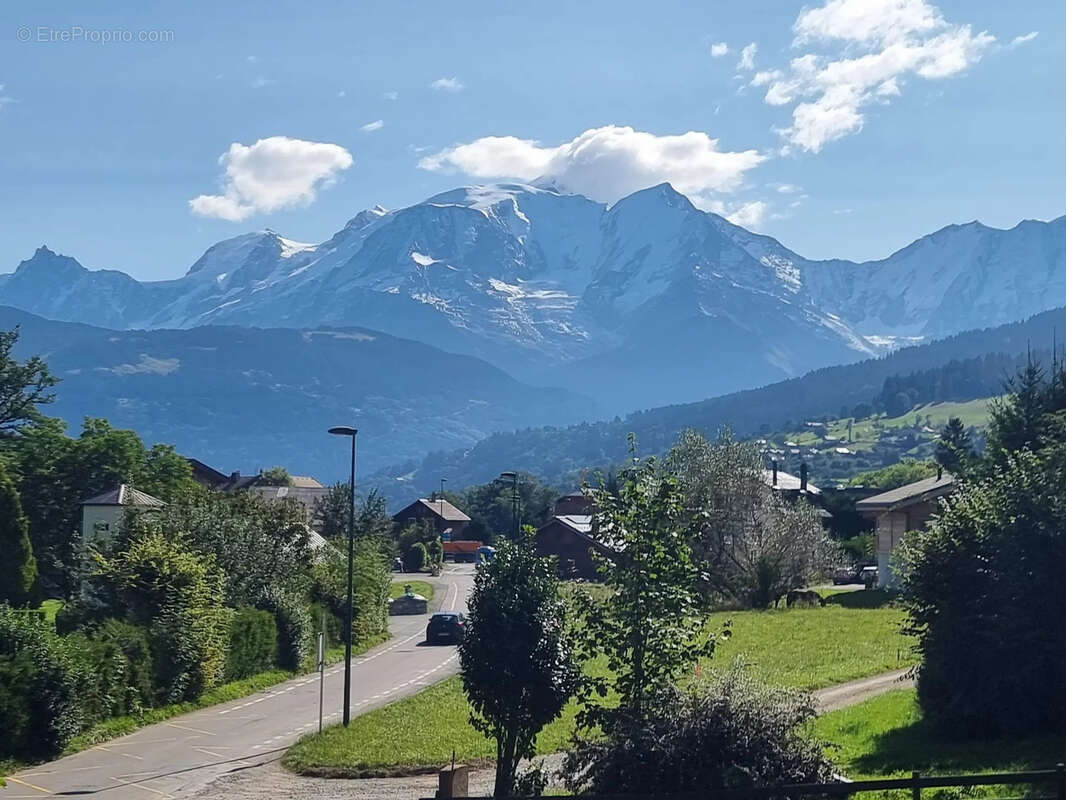 Appartement à COMBLOUX