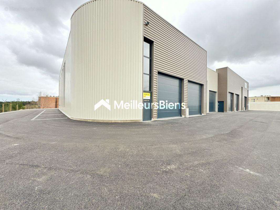 Commerce à SAINT-GEORGES-D&#039;ORQUES