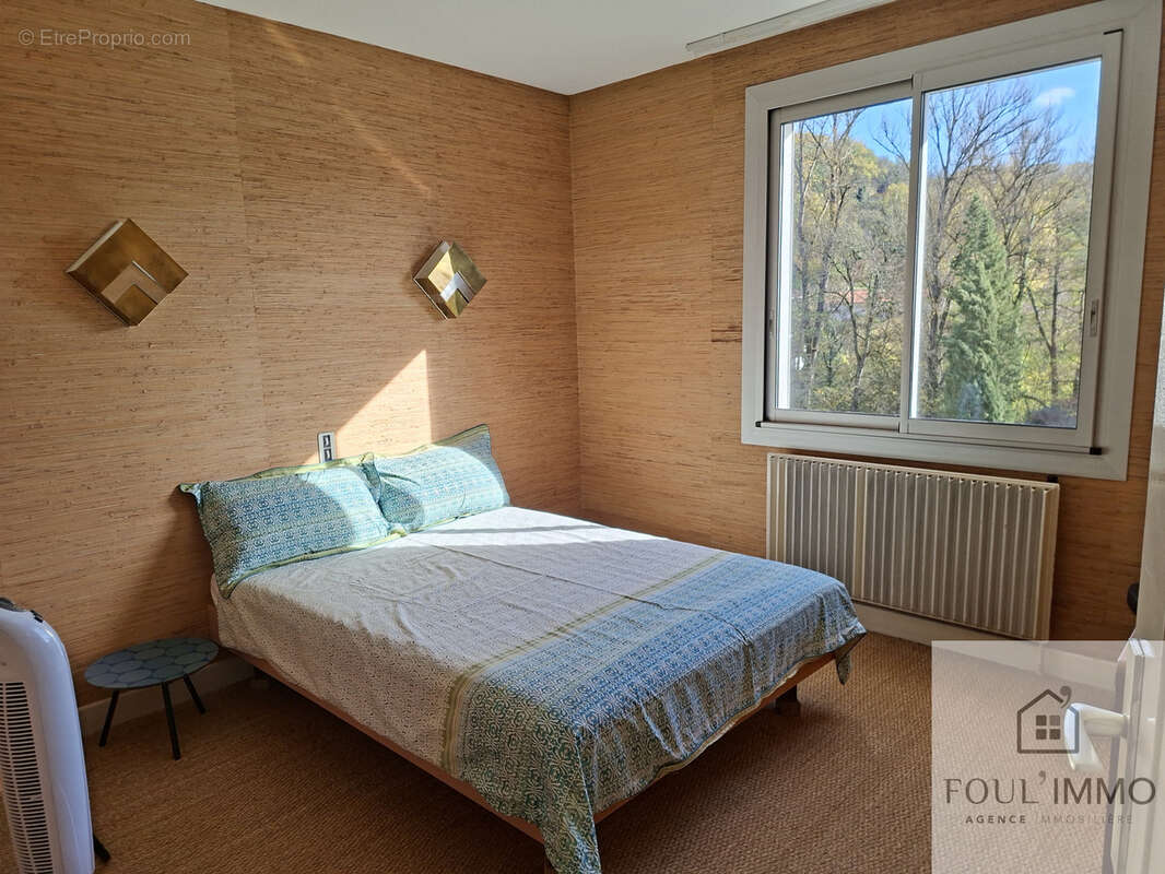 FOULAYRONNES Maison d'architecte quartier résidentiel avec 5 chambres, jardin et piscine - photo 9