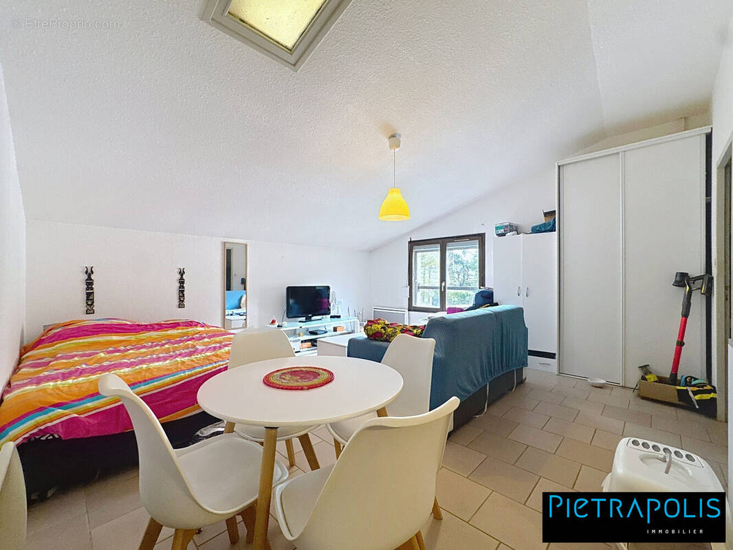 Appartement à CRAPONNE