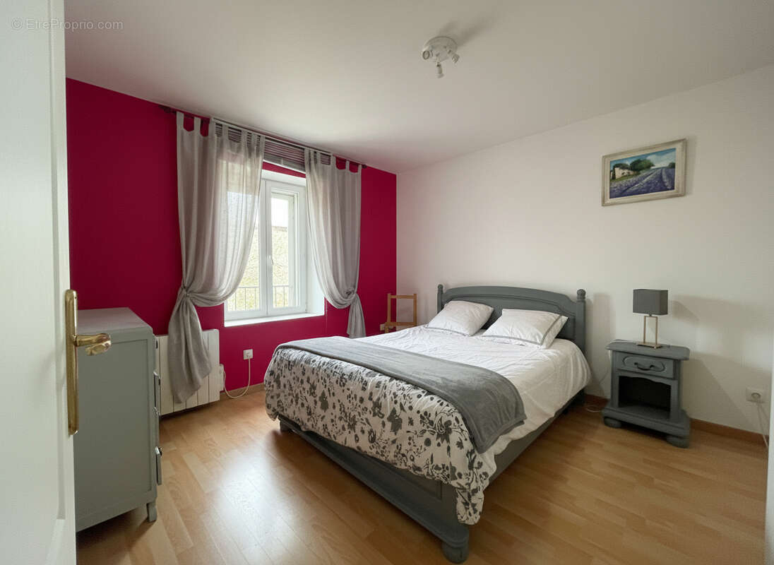 Maison à VILLEFRANCHE-D&#039;ALLIER