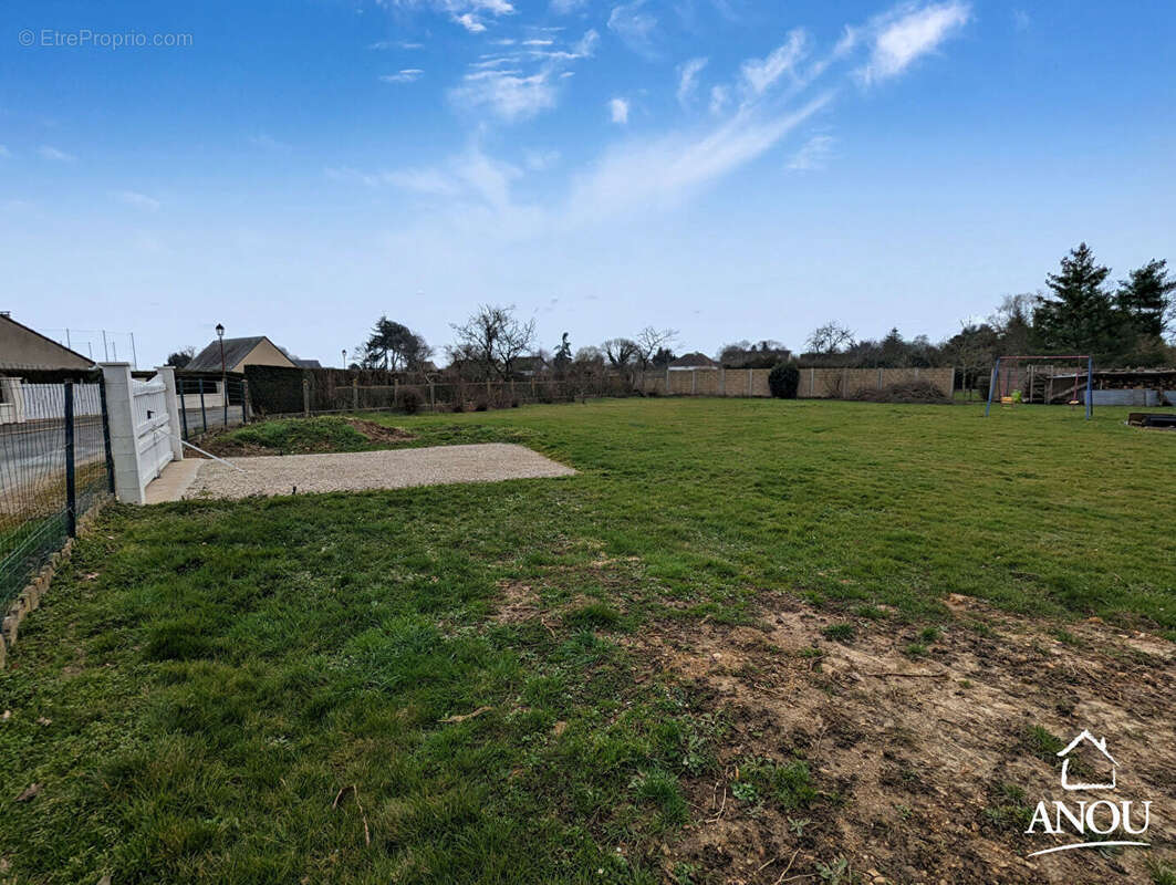 Terrain à ILLIERS-COMBRAY