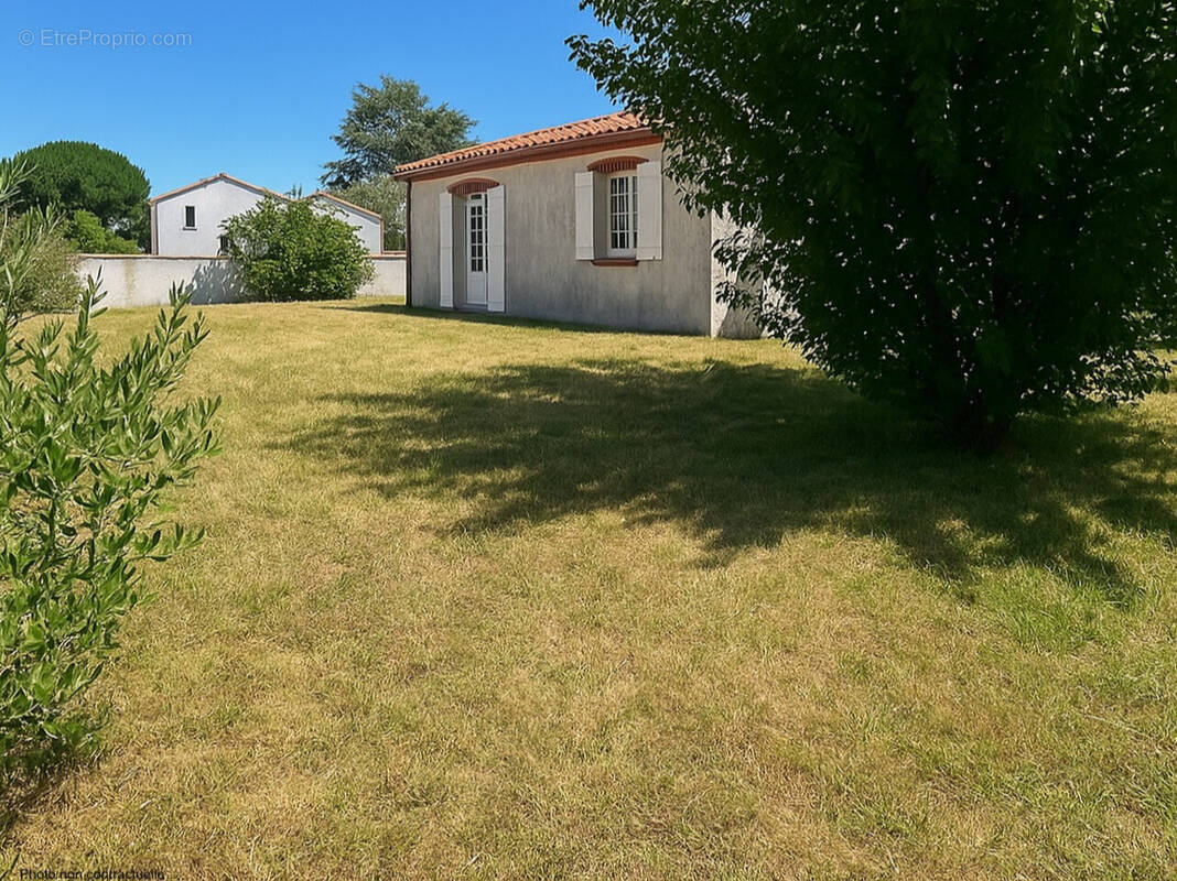 Maison à MONDONVILLE