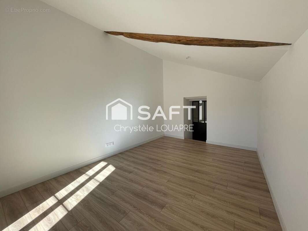 Maison 77 m² à Saint-Jean-D'angely  - photo 3
