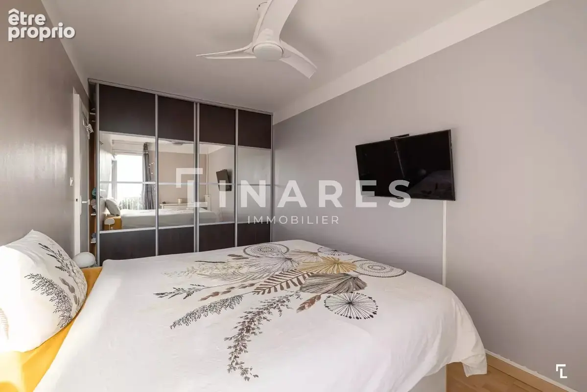 PLEIN CAP - Appartement T5 de 93 m2 - Terrasse  - Stationnement - Vue Cap Canaille et mer - 13260 CASSIS - photo 10