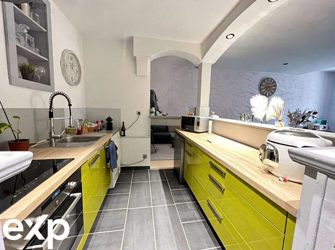 Appartement à TOURVES