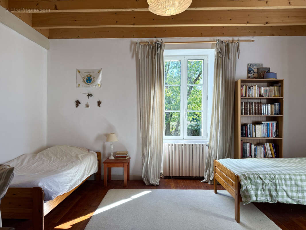 Maison à TOMBEBOEUF