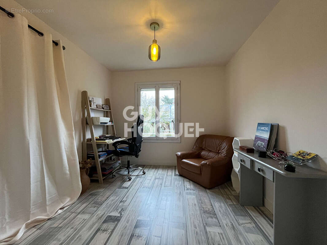 Maison à FLEURY-LES-AUBRAIS