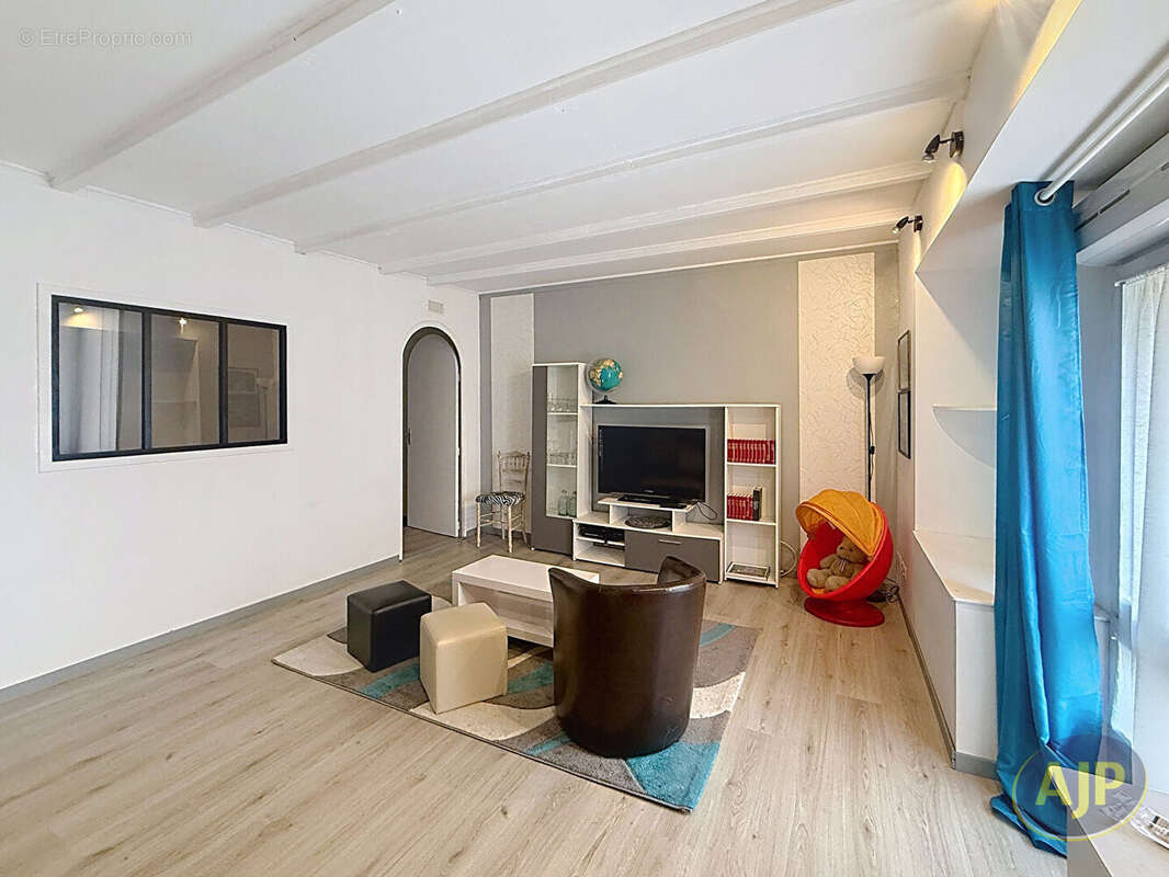 Maison à SAFFRE