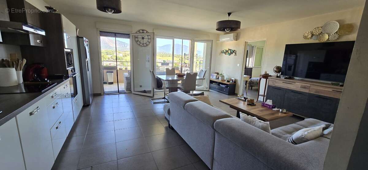 Appartement à SARROLA-CARCOPINO