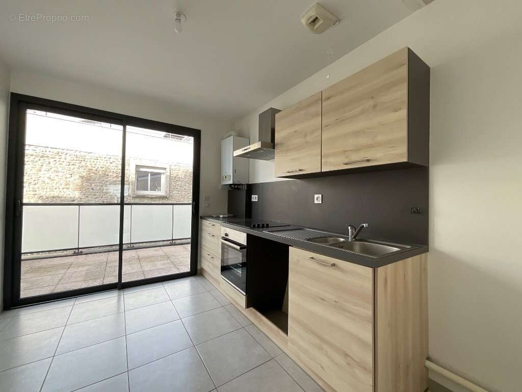 Appartement à SAINT-JUST-SAINT-RAMBERT