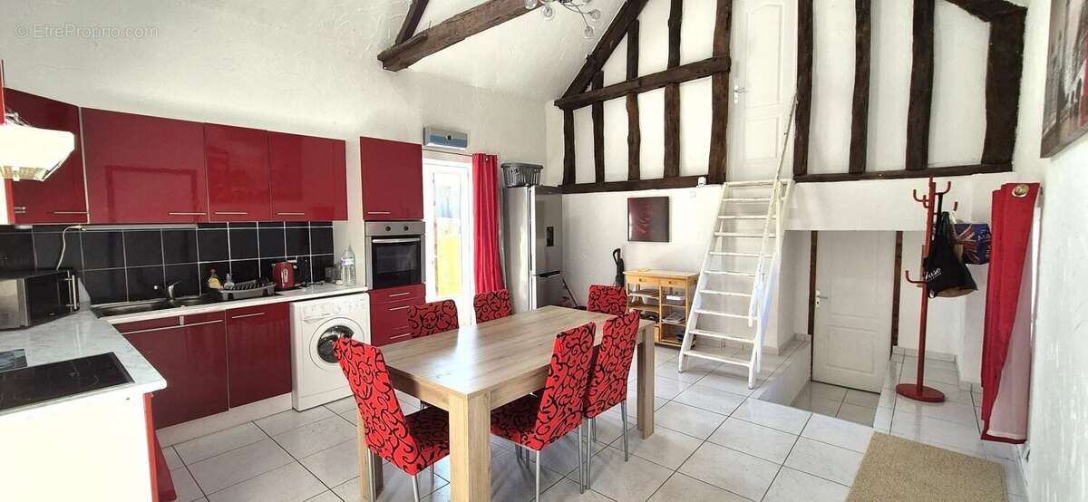 Maison à LE TEILLEUL