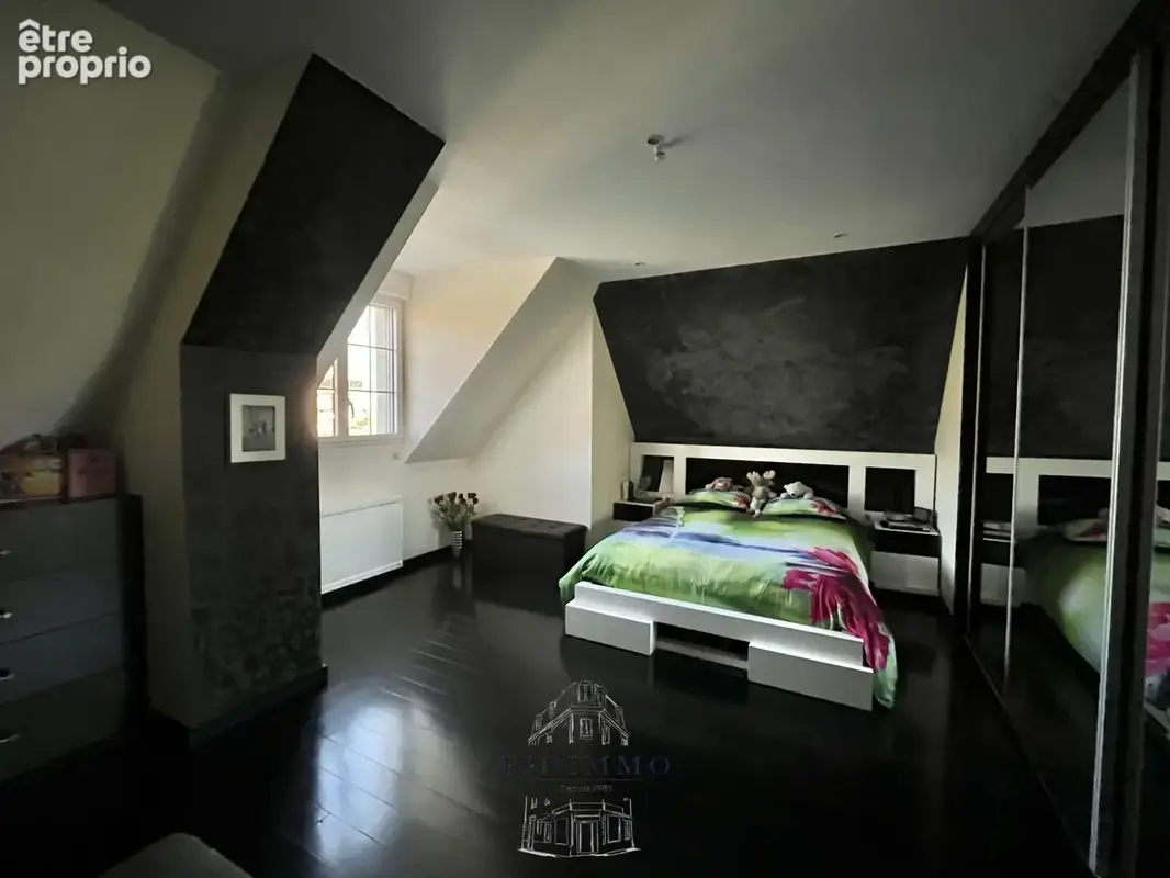 4358 - Belle maison longeant le golf d'Ormesson - photo 6
