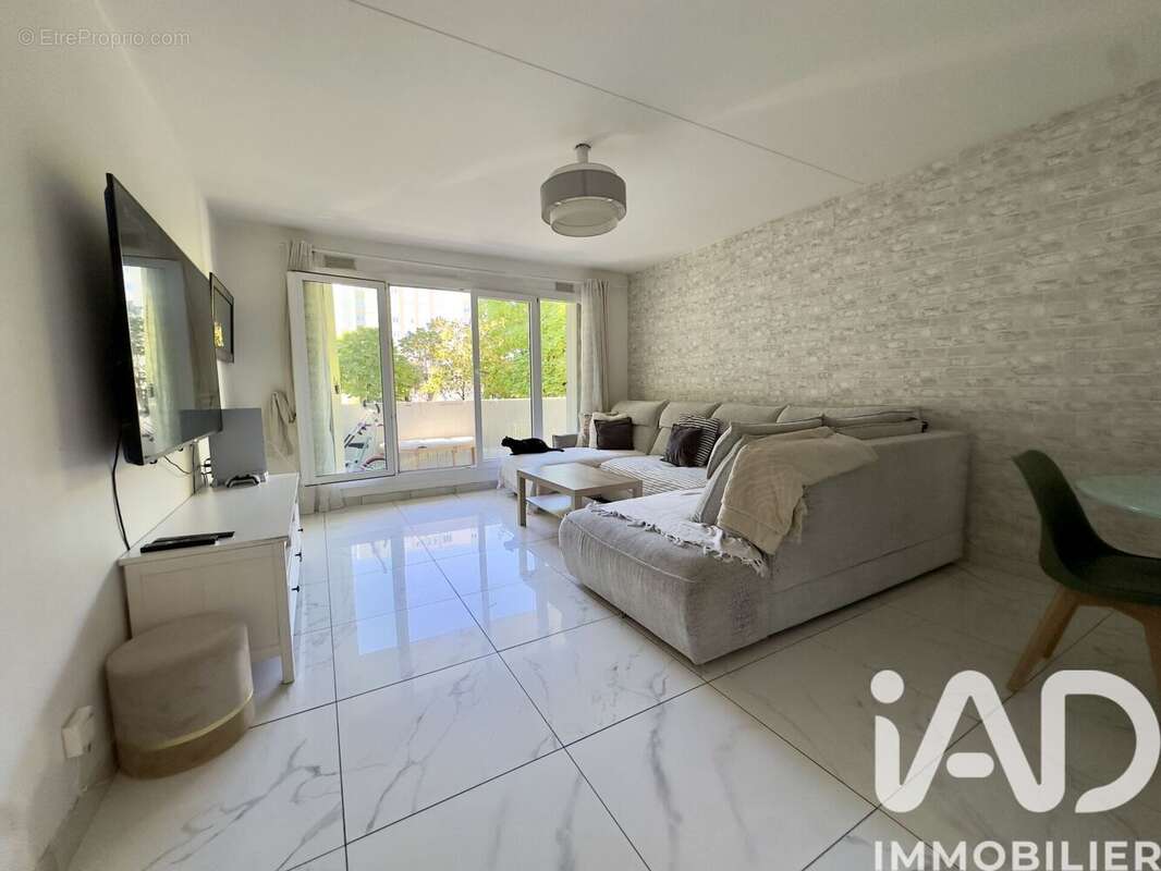 Photo 2 - Appartement à TAVERNY