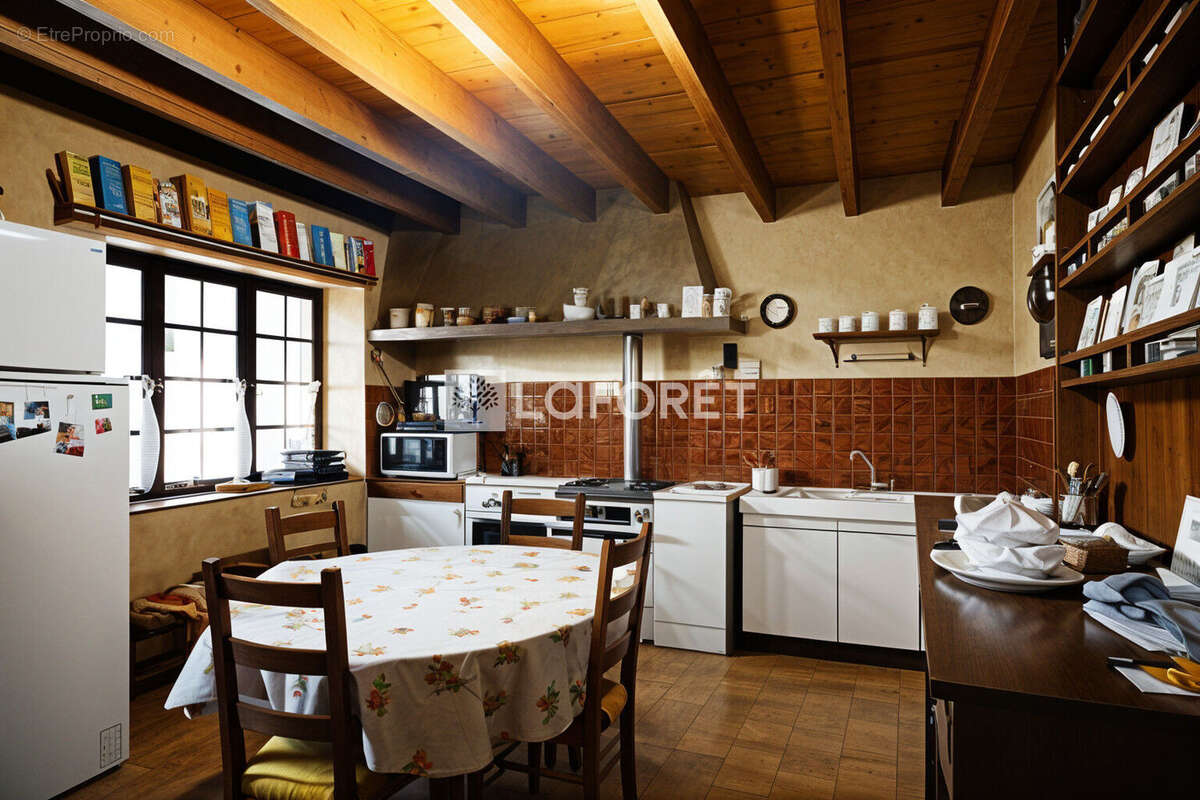 Maison à BOURG-SAINT-CHRISTOPHE