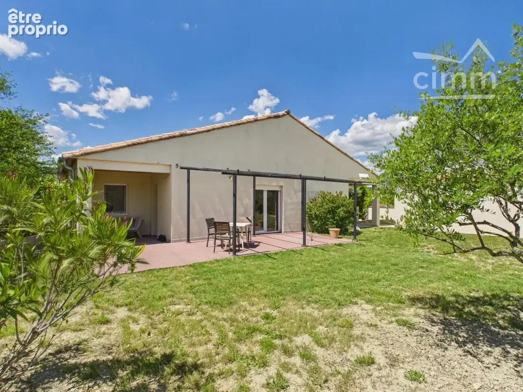 Sud Ardèche: double villa de standing avec garage sur terrain plat - photo 3