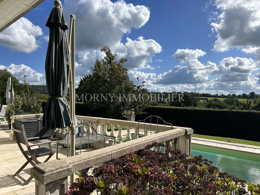 A vendre, maison avec piscine. - photo 13