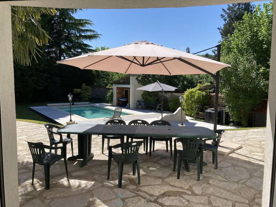 Villa située dans un secteur verdoyant très recherché - photo 3