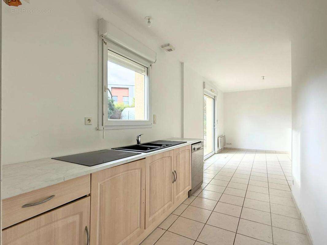 Maison à LA MEAUGON