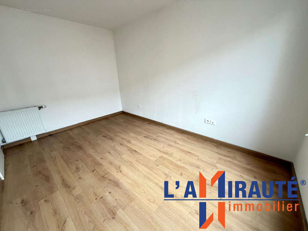 Appartement à SARTROUVILLE