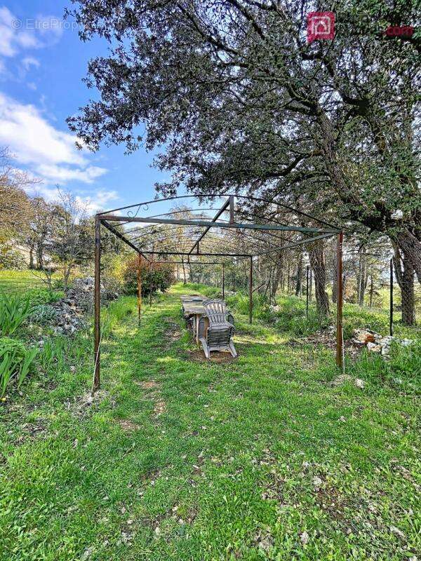 VILLA 115 m²  - TERRAIN 2 136 m² - Double salon - Carport -Fort potentiel - Saint Maximin la Sainte Baume 83470 - photo 7