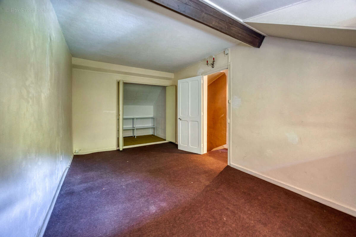 Maison à CHAMP-SUR-DRAC