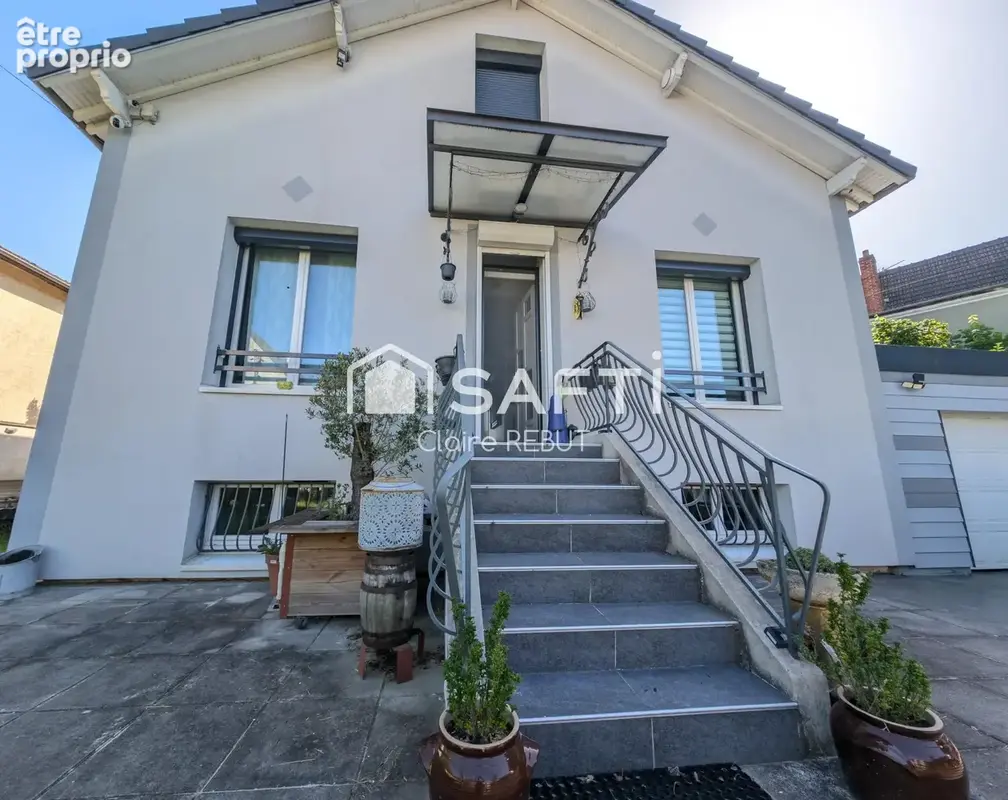 Photo 1 - Maison à LIVRY-GARGAN