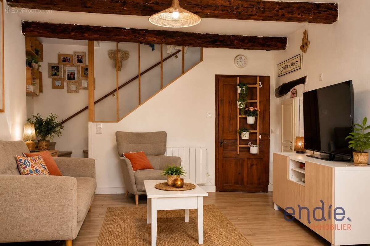 Maison à LORGUES