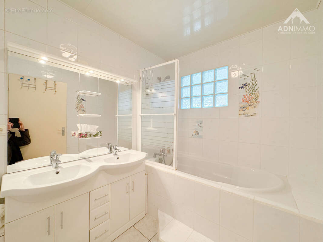 Appartement à THOIRY