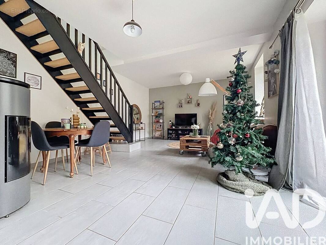 Photo 1 - Maison à GUILLERVAL