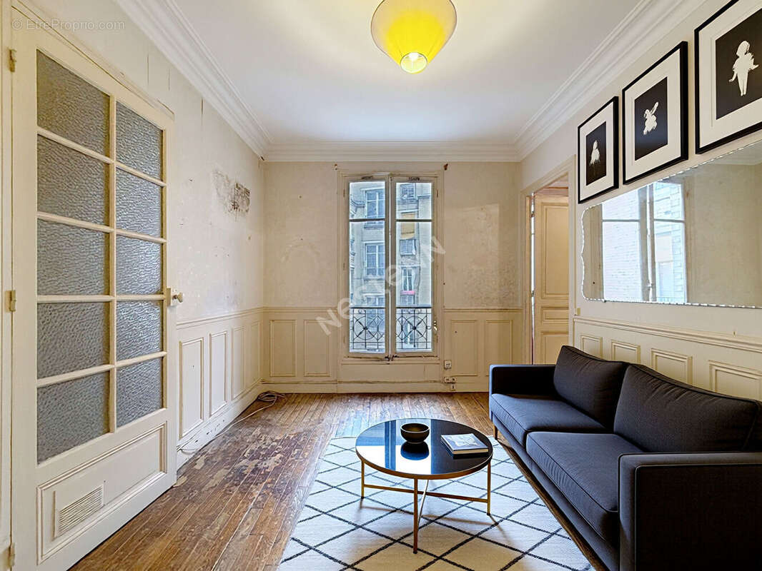 Appartement à PARIS-18E