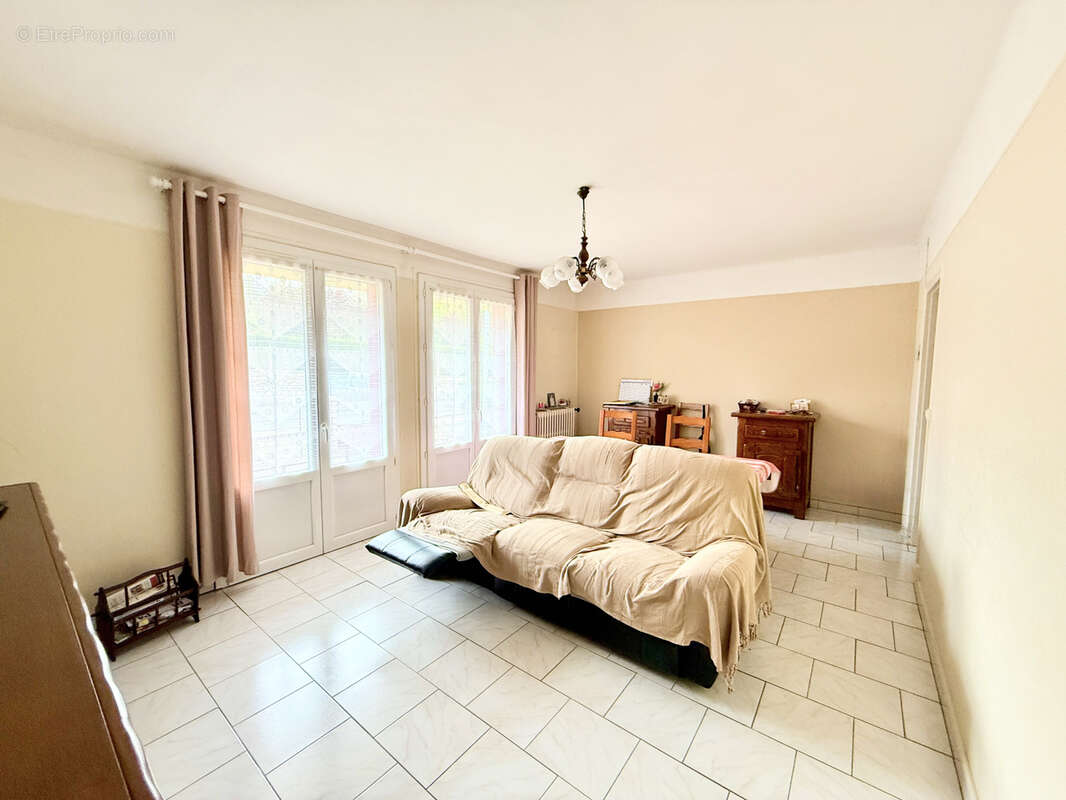 Maison à LA FERTE-GAUCHER