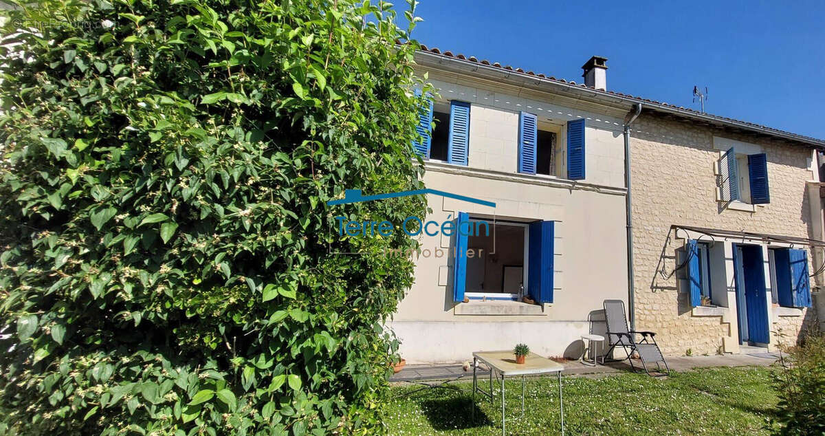 Maison à SAINT-FORT-SUR-GIRONDE