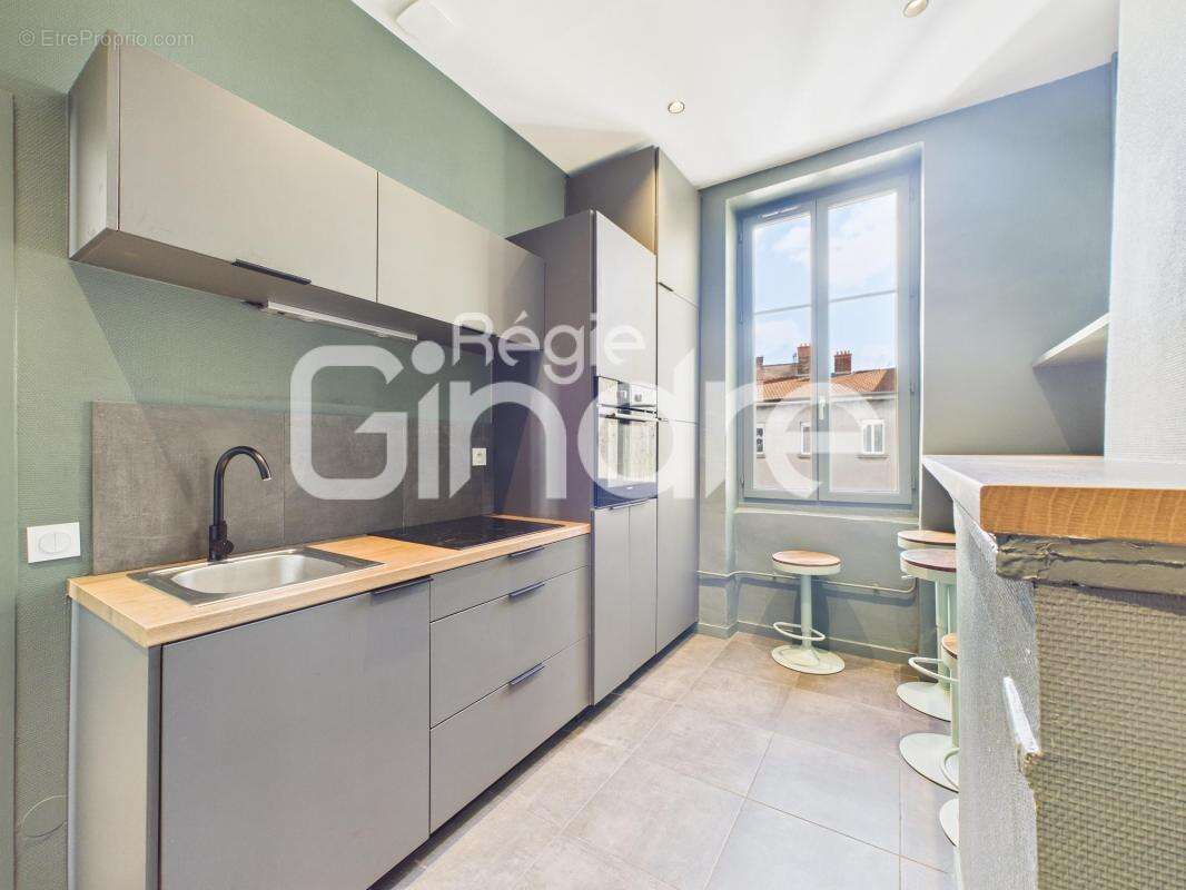 Appartement à LYON-4E