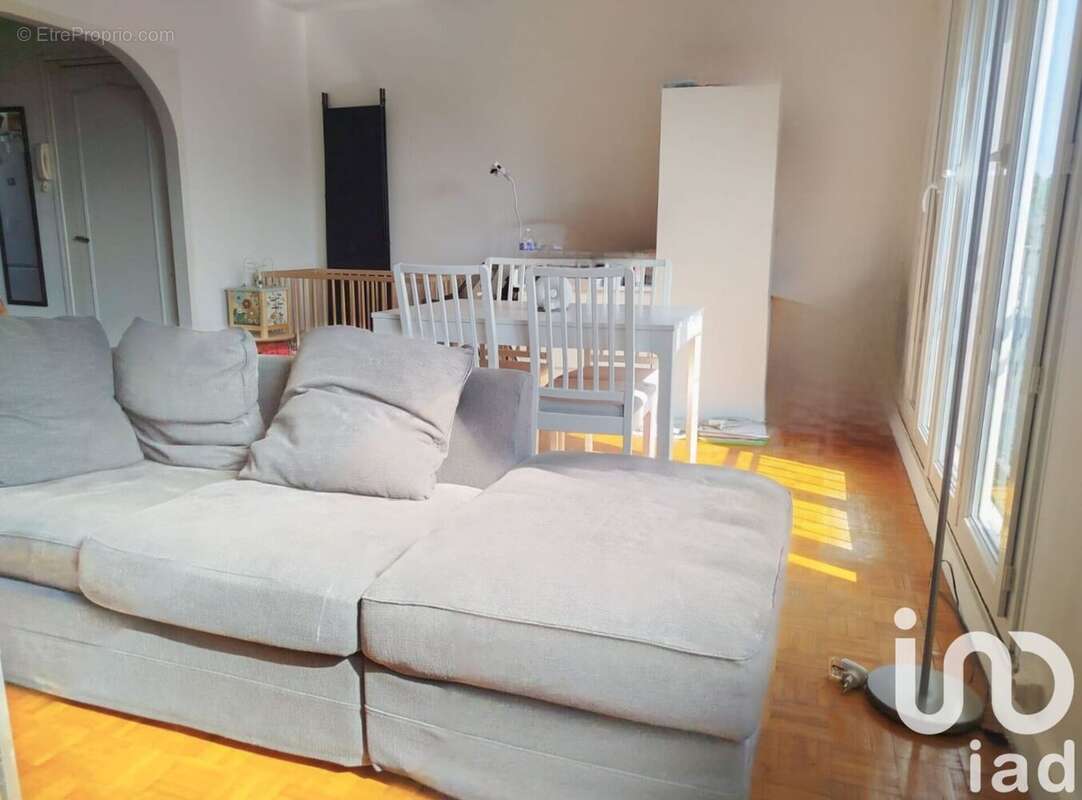 Photo 4 - Appartement à LE PLESSIS-TREVISE