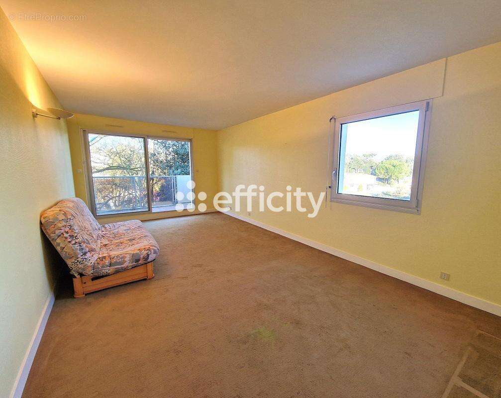 Appartement à VAUX-SUR-MER