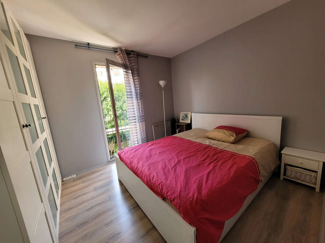 Maison à VILLENEUVE-LA-GARENNE