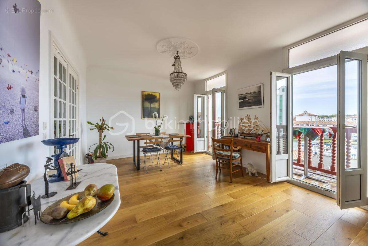 Appartement à CIBOURE